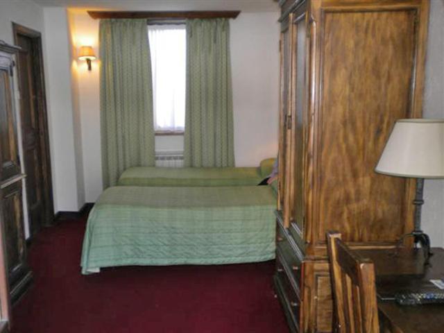 Hotel Tavernier Courmayeur Buitenkant foto
