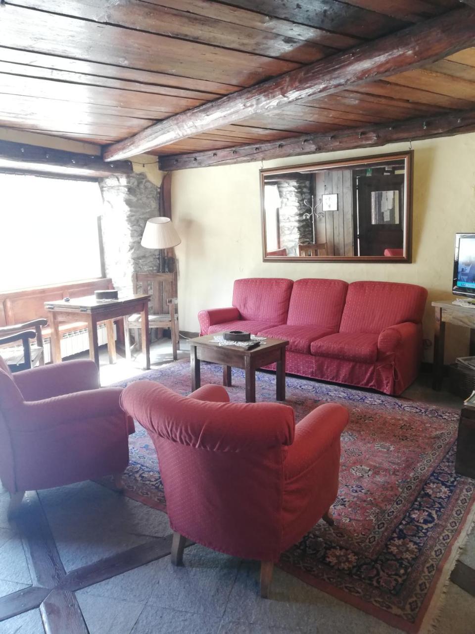 Hotel Tavernier Courmayeur Buitenkant foto