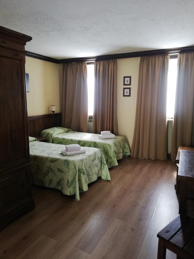 Hotel Tavernier Courmayeur Buitenkant foto